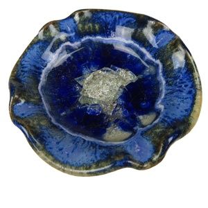 New- Pottery art glazed crackled glass blue dish ashtray trinket